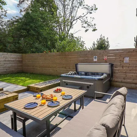 Dom wakacyjny 12 Hunley Avenue *