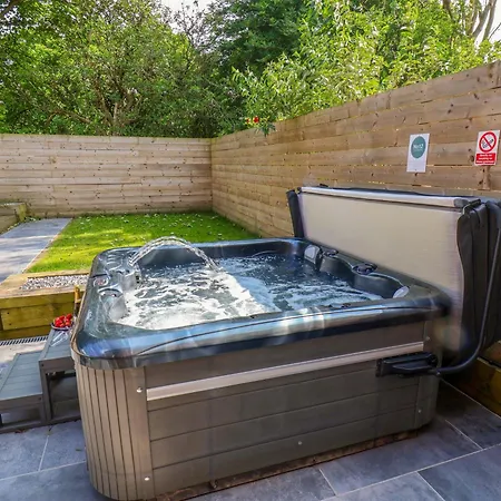 Holiday home 12 Hunley Avenue *